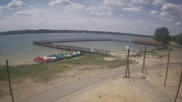 Widok na Jezioro Białe znajdujące się we wschodniej Polsce.