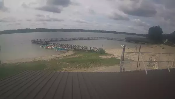 Widok na Jezioro Białe znajdujące się we wschodniej Polsce.