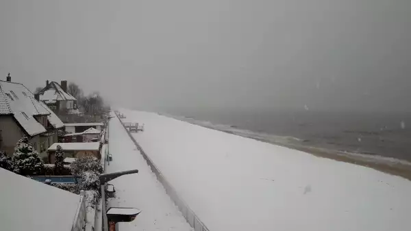 Sarbinowo plaża kamera na plaży