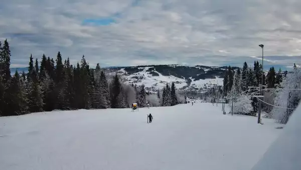 Kaniówka - widok z górnej stacji NOWOŚĆ