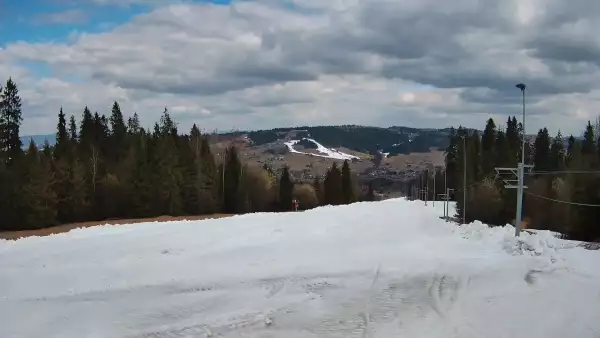 Kaniówka - widok z górnej stacji NOWOŚĆ