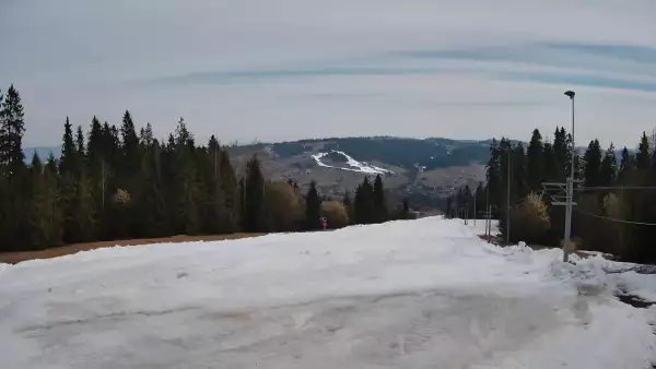 Kaniówka - widok z górnej stacji NOWOŚĆ