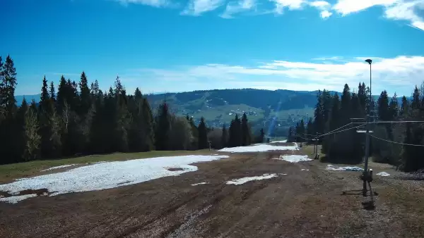 Kaniówka - widok z górnej stacji NOWOŚĆ