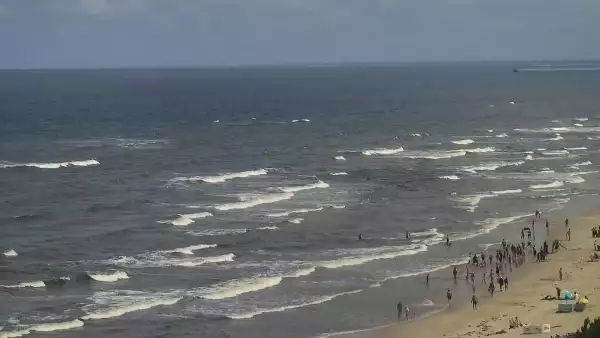 Widok na plażę i morze w Kątach Rybackich - zobacz