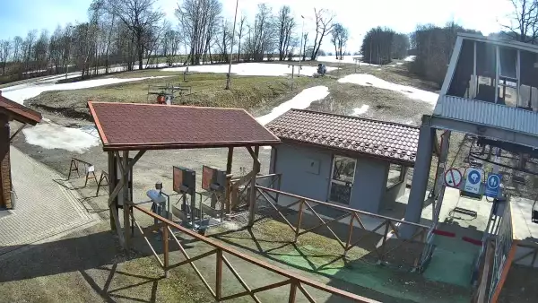 Widok na bramki dla narciarzy