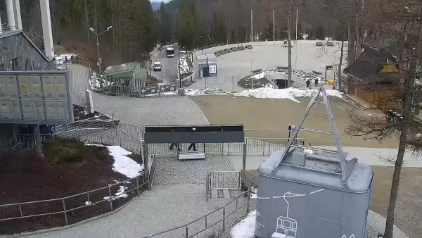 Kuźnice kamera online na kolejkę na Kasprowy Wierch.