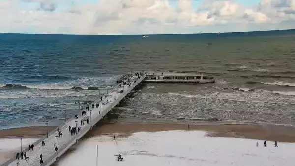 Obraz na żywo na Molo i Plażę w Kołobrzegu