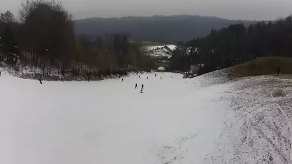 Widok na stację narciarską Kotlinka Szymbark