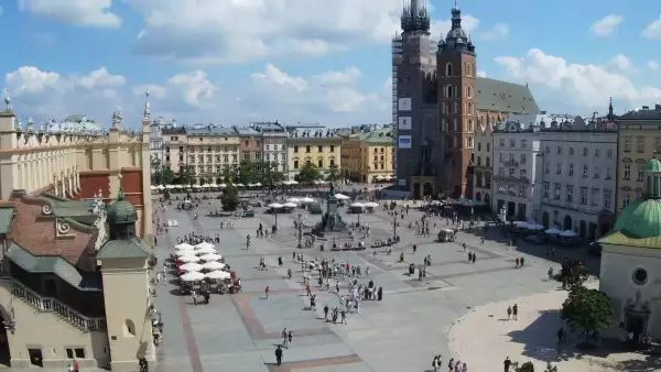 Widok na Kościół Mariacki w Krakowie.