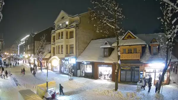 ZAKOPANE - widok z kamery na deptak