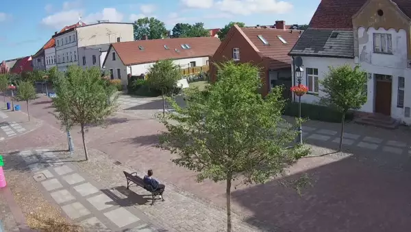 Łeba miasto kamera z widokiem na deptak w Łebie.