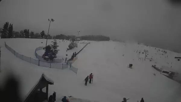 Panoramiczny widok na cały komplekt narciarski Master Ski w Tyliczu