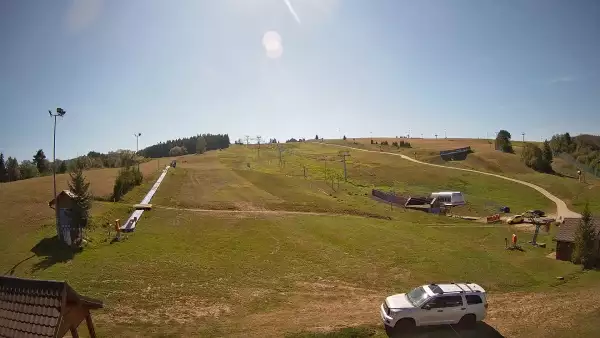 Panoramiczny widok na cały komplekt narciarski Master Ski w Tyliczu