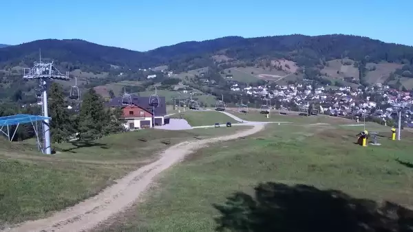 Obraz online z górnej stacji kompleksu Master-ski w Tyliczu