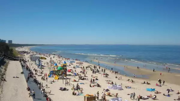 Międzyzdroje plaża zachód cudowny widok z kamery online.