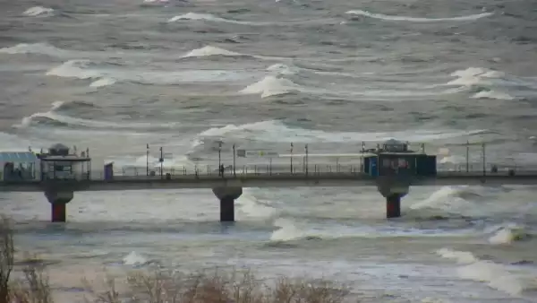 Widok na deptak i Plażę w MIĘDZYZDROJACH