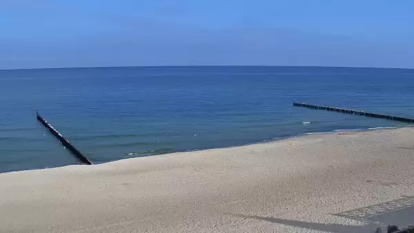 Kamera z widokiem na plażę i promenadę w Mielnie