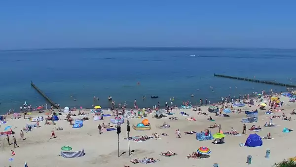 Kamera z widokiem na plażę i promenadę w Mielnie