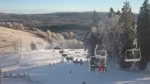 Widok ze stacji narciarskiej Mieszko w Zieleniec Sport Arena