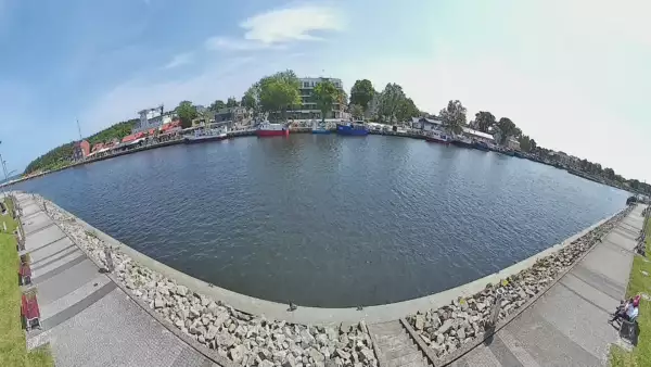 Widok na port w Mrzeżynie - live