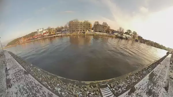 Widok na port w Mrzeżynie - live