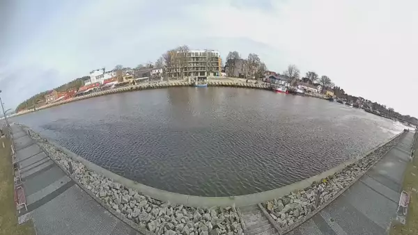 Widok na port w Mrzeżynie - live