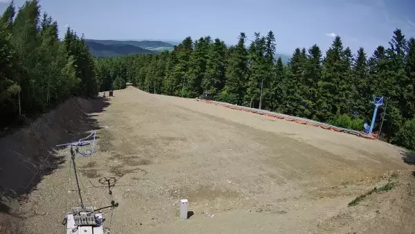 Kompleks Sport Arena Myślenice - widok na oślą łączkę
