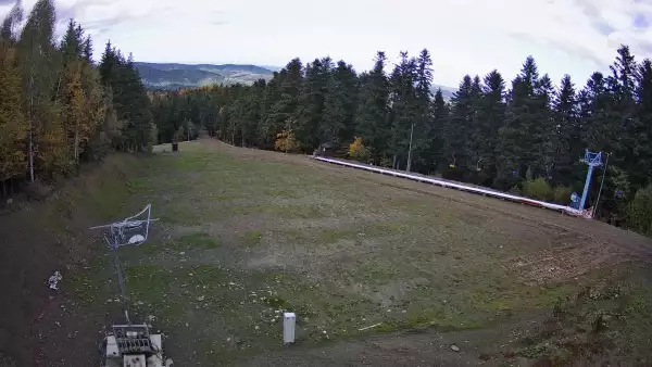 Kompleks Sport Arena Myślenice - widok na oślą łączkę