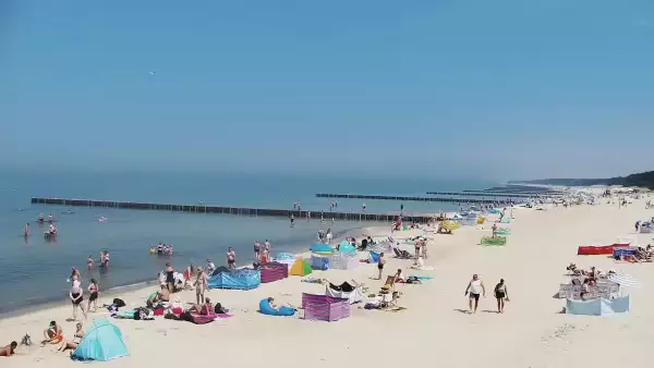 Widok z kamery na molo i plażę w Niechorzu - NOWOŚĆ