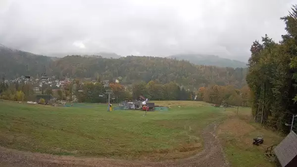 Widok z Kamery na stok w Nowej Osadzie.