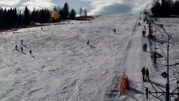 Wyciąg Narciarski - ZADZIAŁ, widok na stok NOWOŚĆ