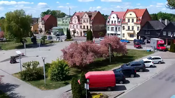 Obrotowa kamera HD w centrum Rakoniewic.