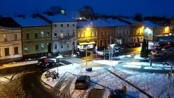 Obrotowa kamera HD w centrum Rakoniewic.