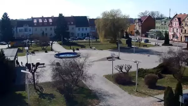 Obrotowa kamera HD w centrum Rakoniewic.