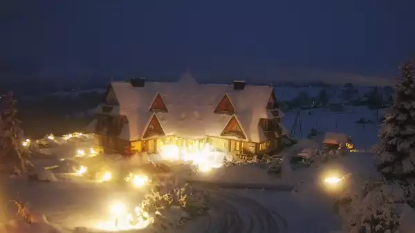 Widok na Hotel Redyk w Ząbie koło Zakopanego