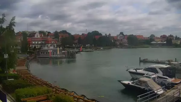 Widok na Jezioro i Marinę w RYNIE - KAMERA LIVE