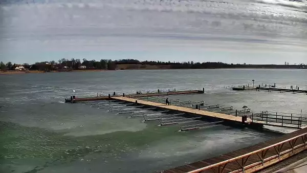 Widok na Jezioro i Marinę w RYNIE - KAMERA LIVE