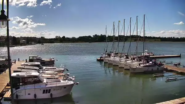 Widok na Jezioro i Marinę w RYNIE - KAMERA LIVE
