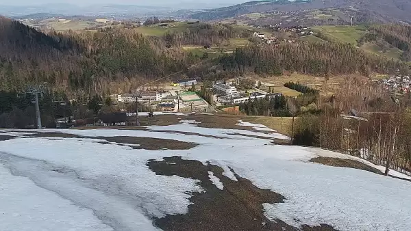 Widok live z kamery na stacji narciarskiej w miejscowości Rytro