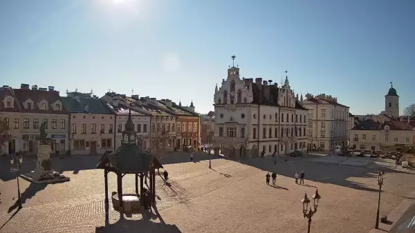 Widok z Kamery na Stary Rynek w Rzeszowie na żywo