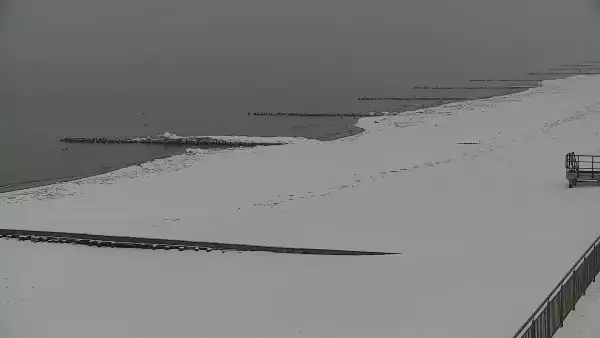 Widok na Promenadę i Plażę w Sarbinowie