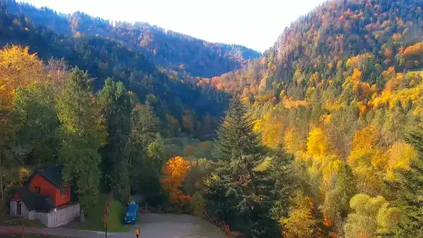 Widok z pienińskiego schroniska Orlica