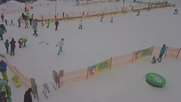 Widok na Polanę Pingwina dla najmłodszych narciarzy