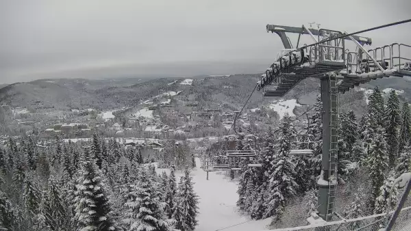 Skolnity SKI w WIŚLE - widok na kolej krzesełkową.