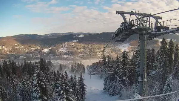 Skolnity SKI w WIŚLE - widok na kolej krzesełkową.