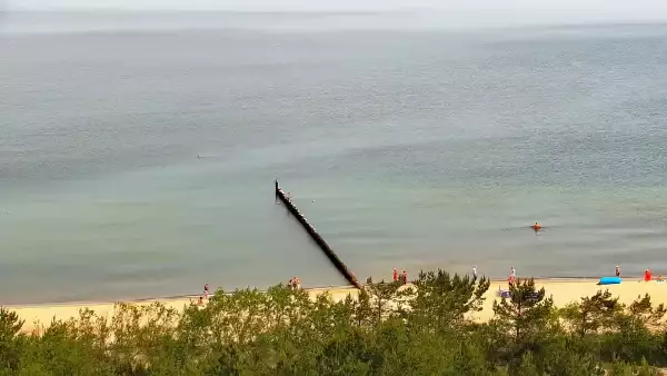 Mielno-Unieście to jeden z najbardziej urokliwych zakątków wybrzeża, gdzie szeroka, złocista plaża spotyka się z leczniczym mikroklimatem. Widok z kamery zainstalowanej na Instytucie Zdrowia Sofra w Mielnie