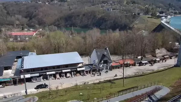 Kamera Solina Grupa PKL - widok z dolnej stacji kolei gondolowej