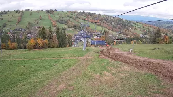 Ski Suche - widok z górnej stacji ośrodka narciarskiego
