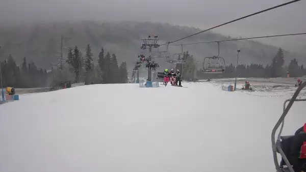 Ski Suche - widok z górnej stacji ośrodka narciarskiego