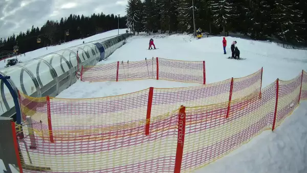 Widok na dolną stację narciarską Świeradów Ski&Sun